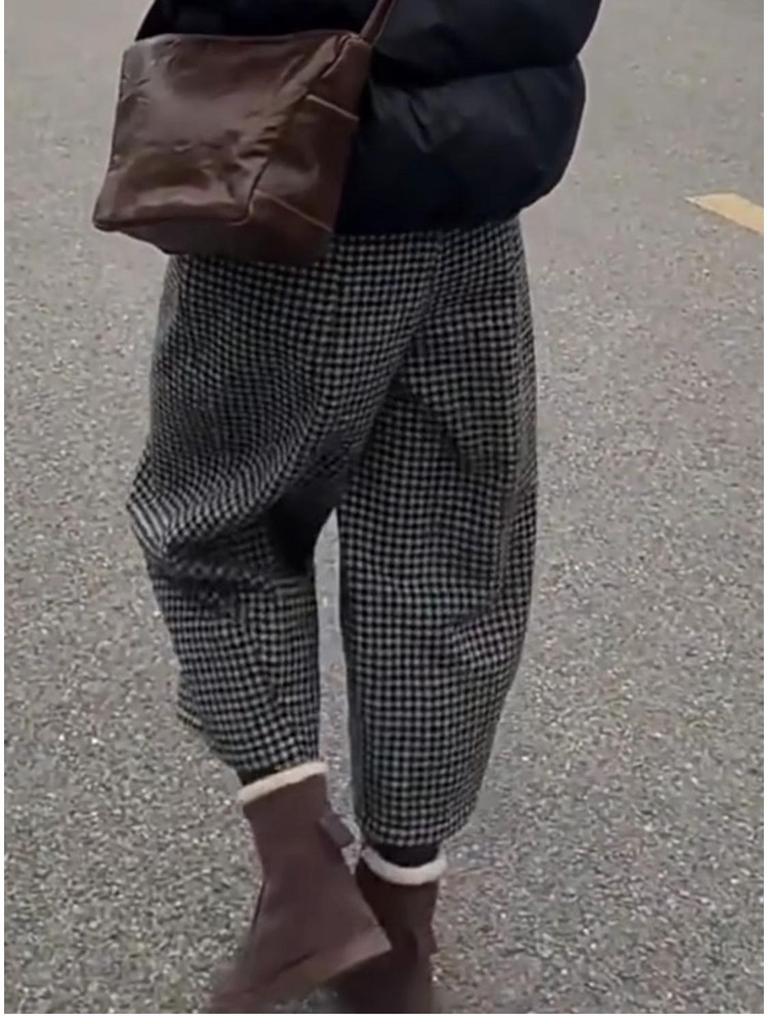 Loose Plus Size Plaid High Waist Wide Leg Pants for Women - Concealing, Casual Fit, Autumn/Winter