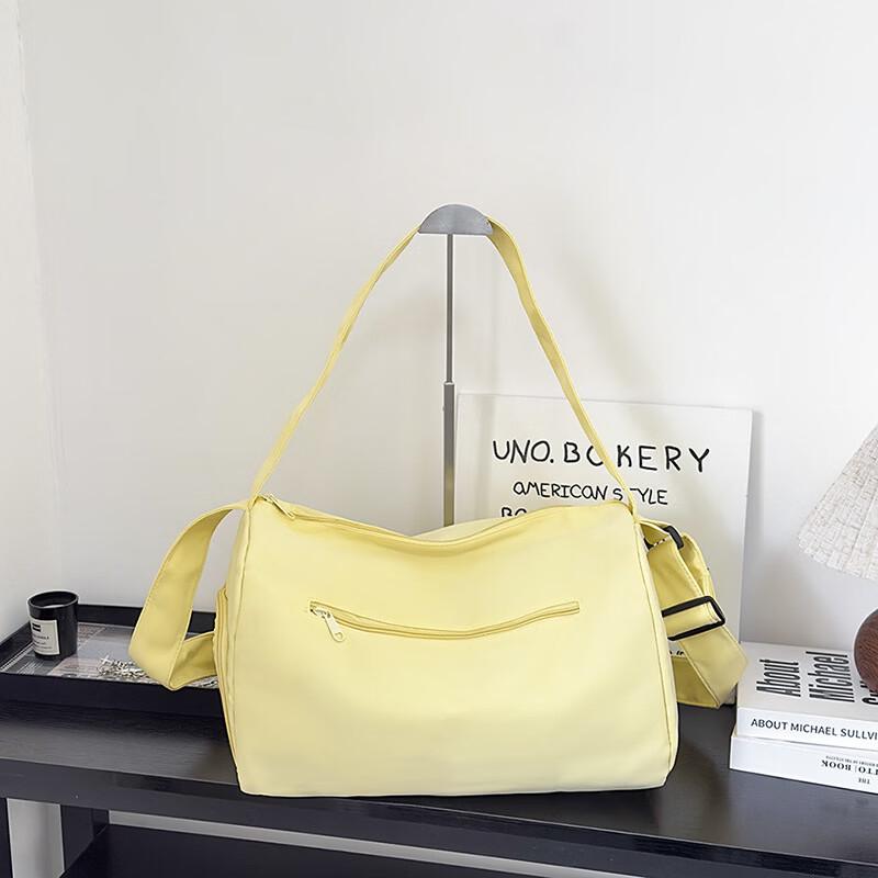 Sports & Travel Duffle Bag with Shoe Compartment