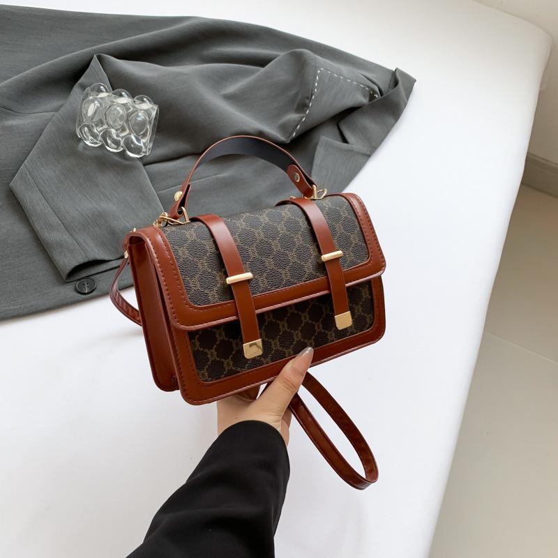 Fashion Niche Foreign Style Women's Bag 2025 New Simple Retro Casual Small Square Bag Simple Portable Shoulder Messenger Bag