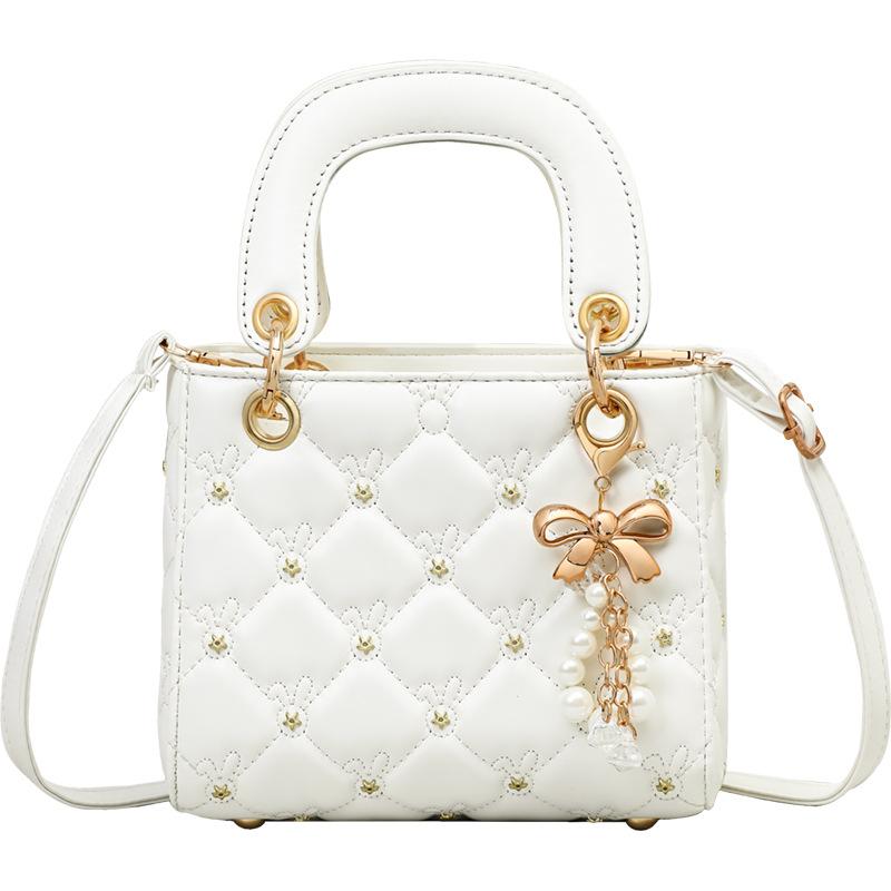 2025 New Fashion Crossbody Bag Princess Diana Style High-End Luxury Niche Handbag Quilted Women's Bag