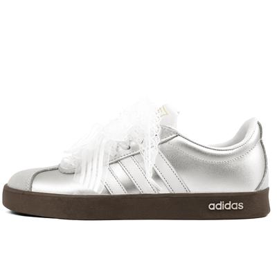 Încălțăminte pentru femei – Adidași