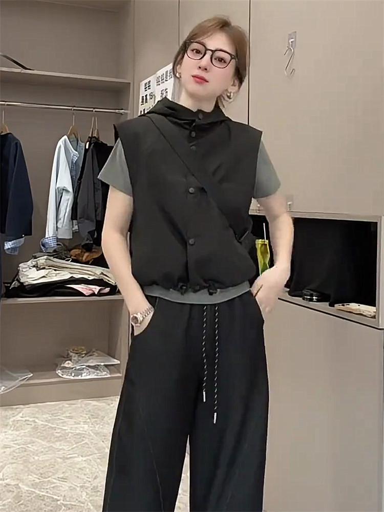 Dámská bezrukávová vesta s kapucí v evropském stylu - Jarní kolekce 2025