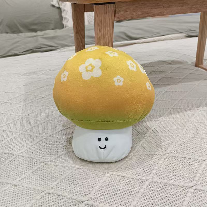 Poupée Champignon Simulé de 20 cm avec Émotions Peluche Jouet Pendentif Dessin Animé Oreiller Anime Mignon Cadeau d'Anniversaire pour Enfants Poupée Amusante