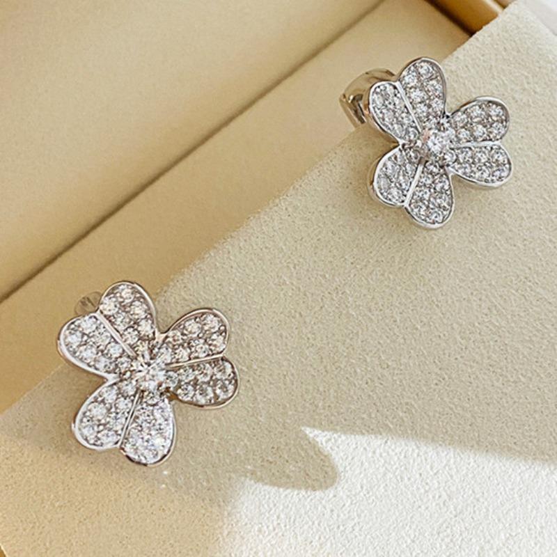 

1 шт. серьги с изображением счастливой травы и цветка уха, новые серьги с изображением донника для женщин