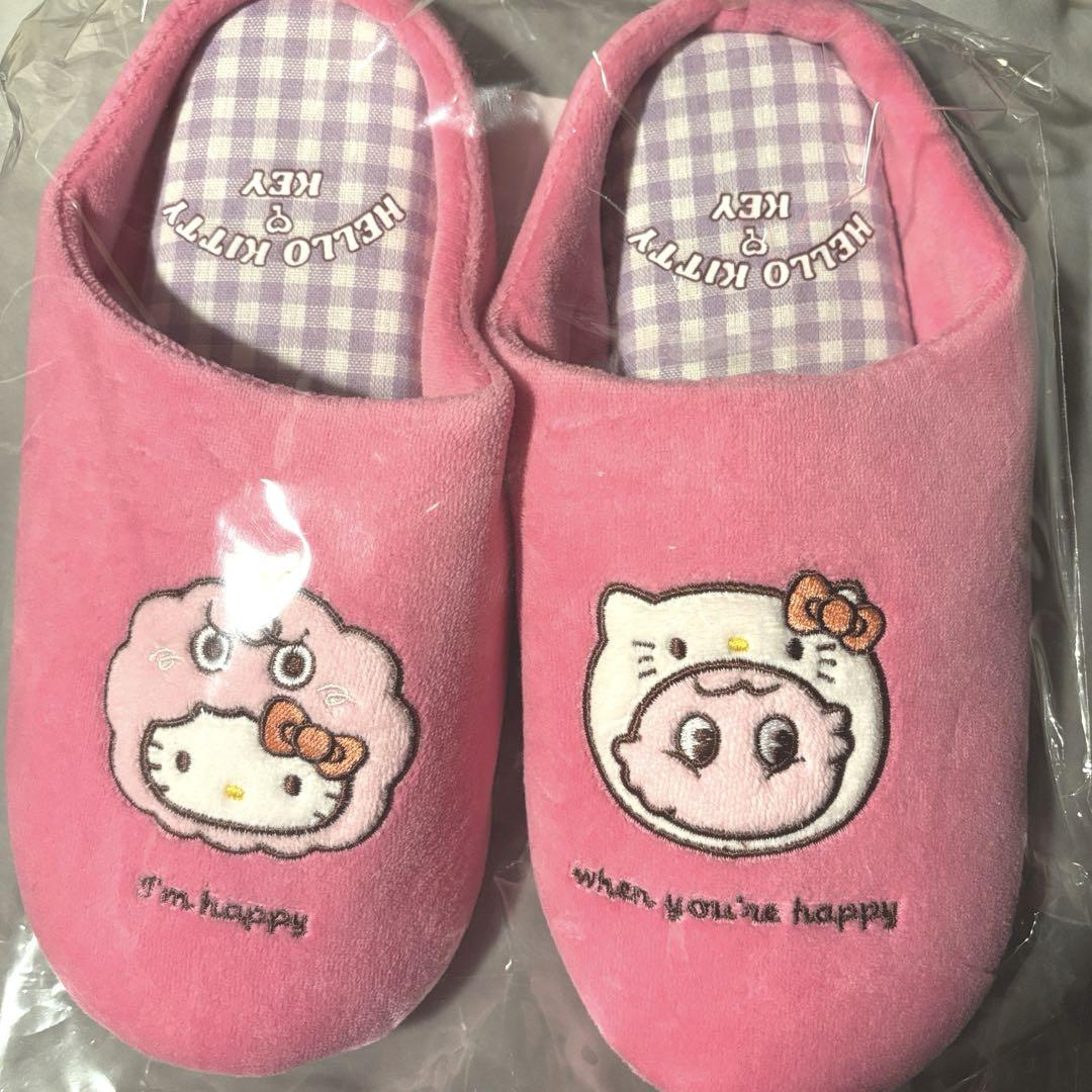 

[USED] SHINee Key Hello Kitty Popup