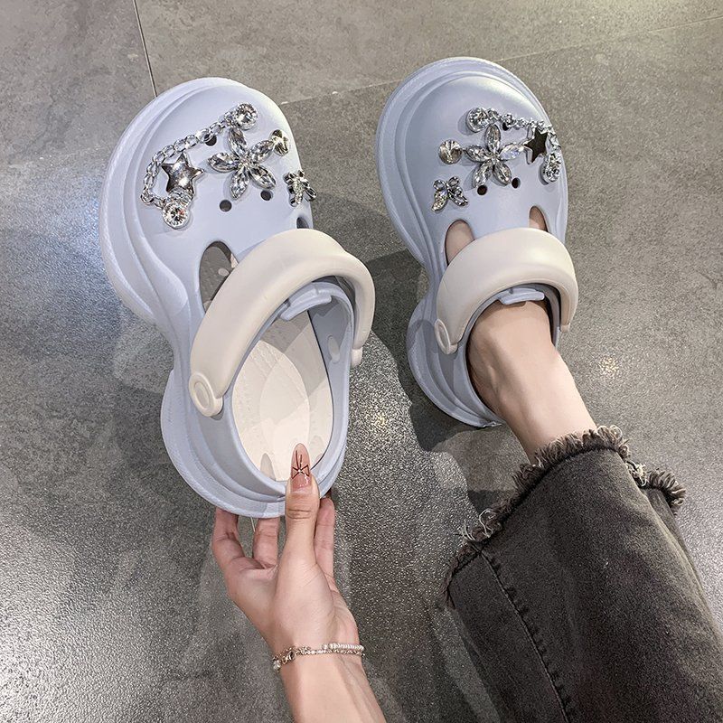 2025 Summer Sweet Cool Star Chain Muffin Cool Slippers Women's Small Hole Shoes Two Wear Breathable Cute Slippers