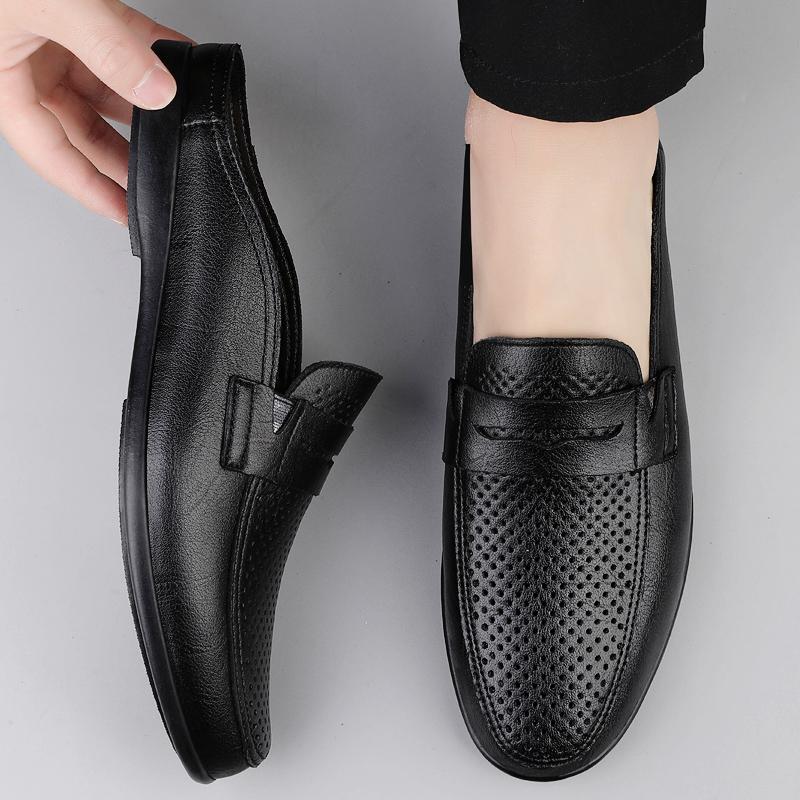 Summer Men's  Leather Loafers Walking Flats Breathable Outdoor  On Casual Shoes Male Shoes Comfortable and Stylish Slippers