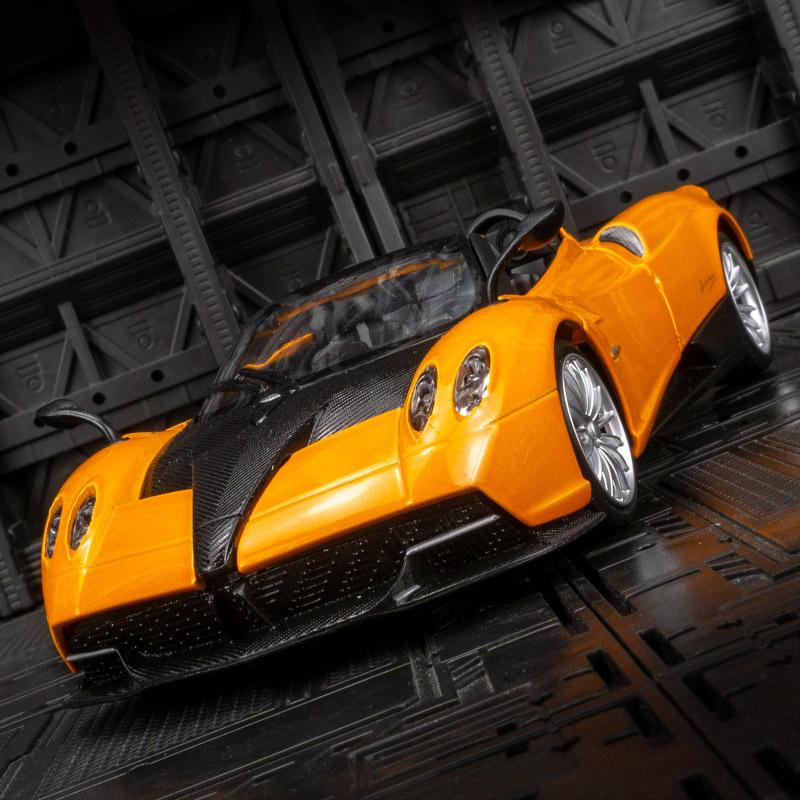 1/24 Pagani Huayra Alloy Sports Car Model Diecasts Metal Simulation Toy Vehicle Model Collection Sound and Light Childrens Gifts