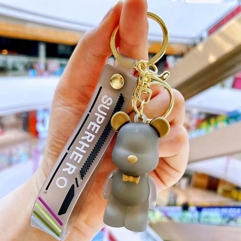 Nordic Celebrity Bear Bow Tie Keychain: Cute Fashion Pendant for Bags & Cars темно-серого