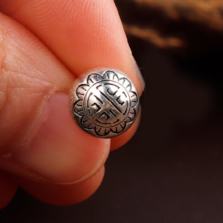 Handcrafting Solid Metal Silvering Bead Button for Chinese Cheongsam Traditional Carved Bead Buckle Clothing Accessories