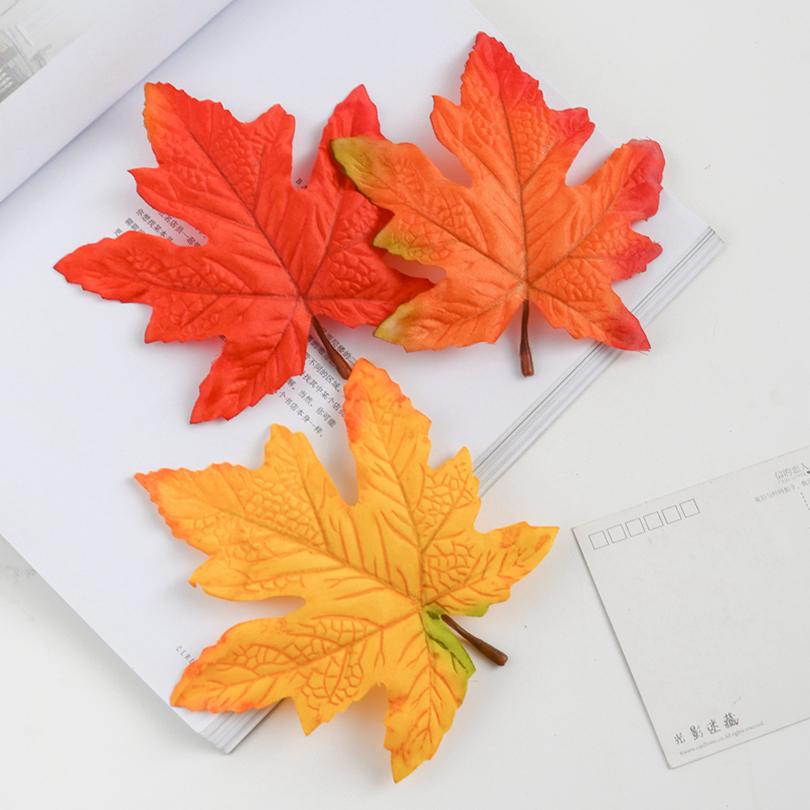 10 stuks Hoge Kwaliteit zijde Esdoornblad Halloween Nieuwjaar Kerst Decoratie Herfst voor Huis Bruiloft Scrapbooking Kunstplant