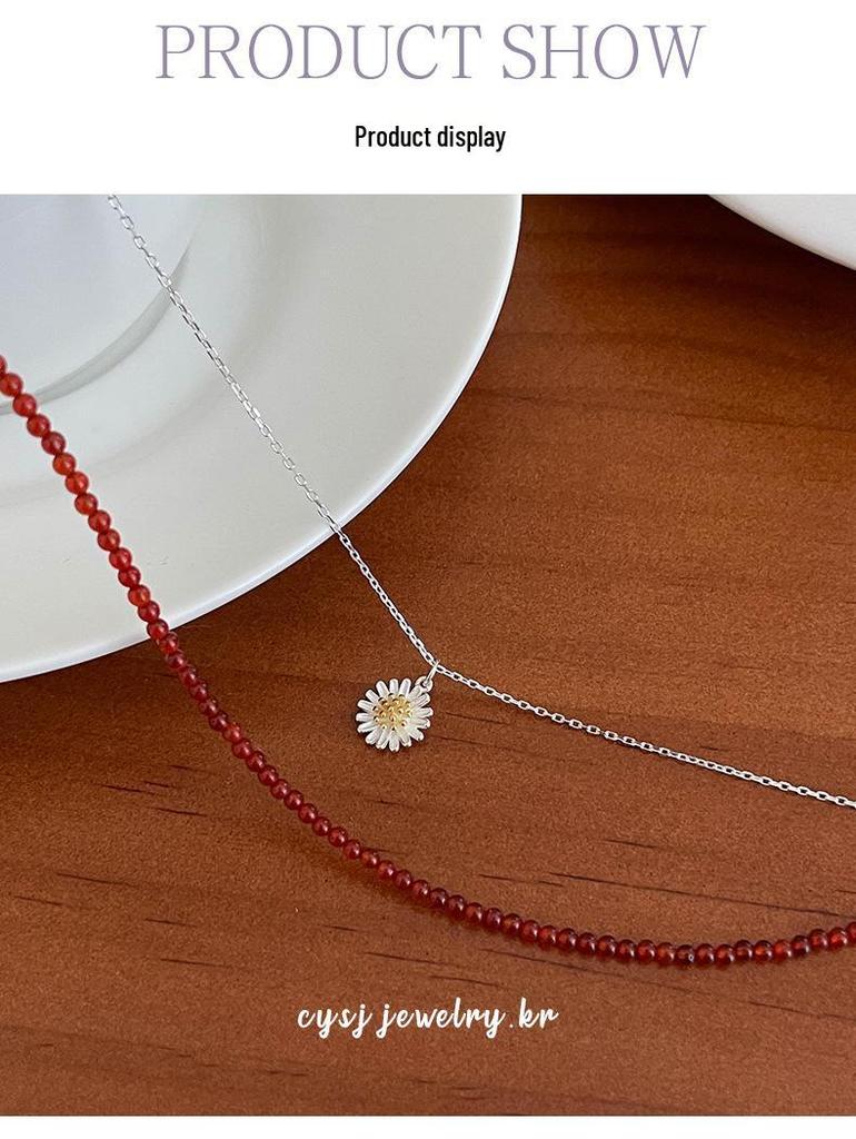 Korean Style S925 Sterling Silver Daisy Red Agate Beaded Necklace - Fashionable Layered Clavicle Chain for Women.