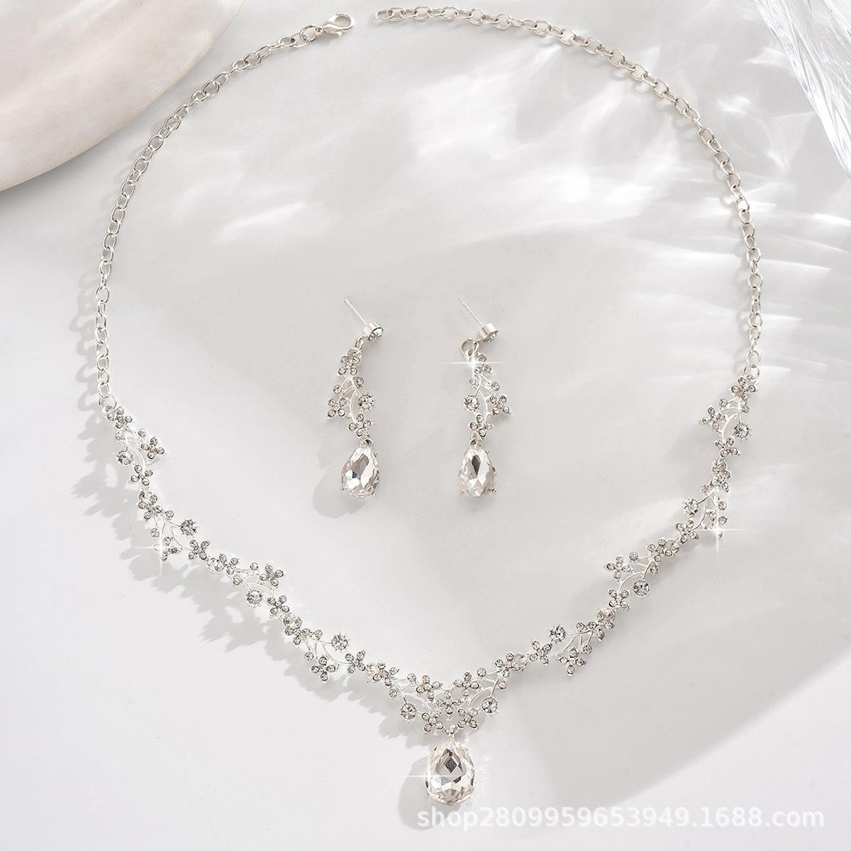 

Bridal Accessories Wedding Jewelry Two-piece Wedding Dress Accessories Rhinestone Earrings Necklace Gold Suit Women