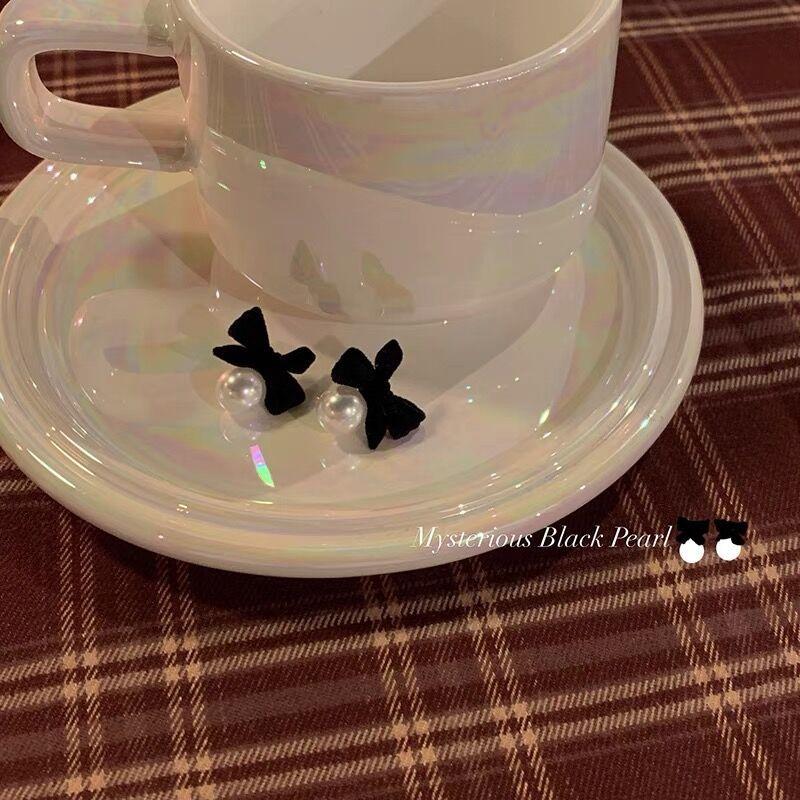 

Серьги-гвоздики с черным бархатом и жемчугом на осень и зиму, модные серьги, женские серьги премиум-класса Niche Design Sense