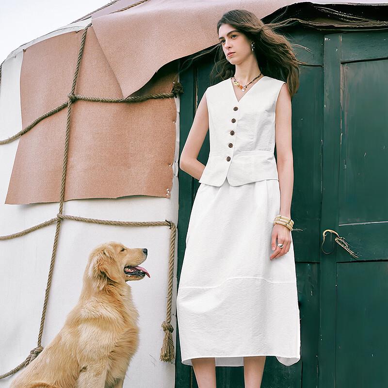 Chuyu Women's Old Money Style Micro-Wrinkle Vest & Skirt Set