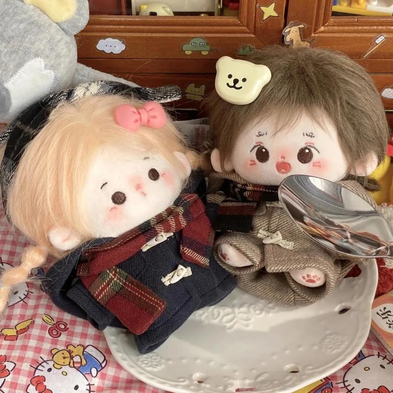 10 cm Baumwollpuppenkleidung vierfarbiger Winterwollmantel Schal Seesterne können tragen keine Attributpuppe Ersatz Kawaii