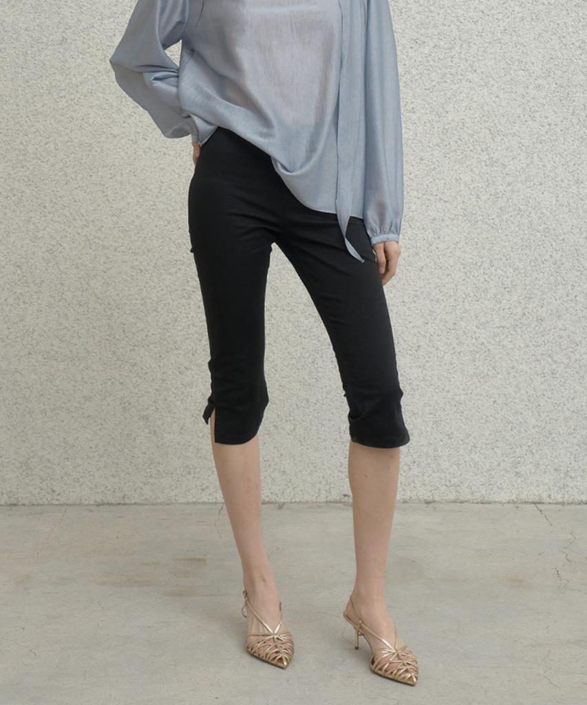 Deoenel Bermue Capri Pants