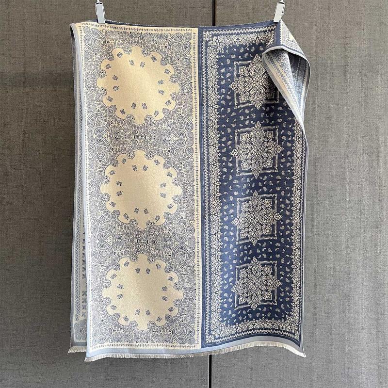 Autumn New Cashmere Tassel Scarf Women's Fashion Age-reducing Jacquard Scarf Warm and Thickened Large Shawl