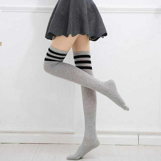 Japanische Preppy Style Gestreifte Baumwoll-Over-the-Knee-Socken