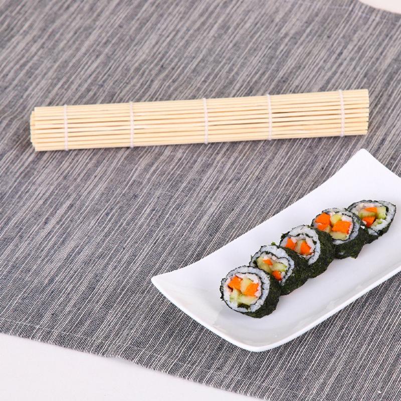 Sushi-Rollen-Set Sushi-Vorhang Rollmatte Onigiri-Formen Make-up für Rollen Reisbällchen Reisform Former Sushi-Maker-Set Bratpfanne
