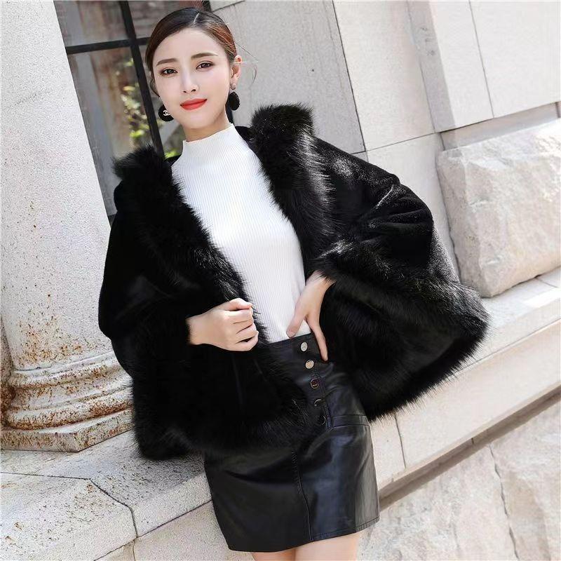 New Hooded Cape Cape Winter Shawl Coat Imitation Fur Coat Women's Medium and Long Imitation Fur
