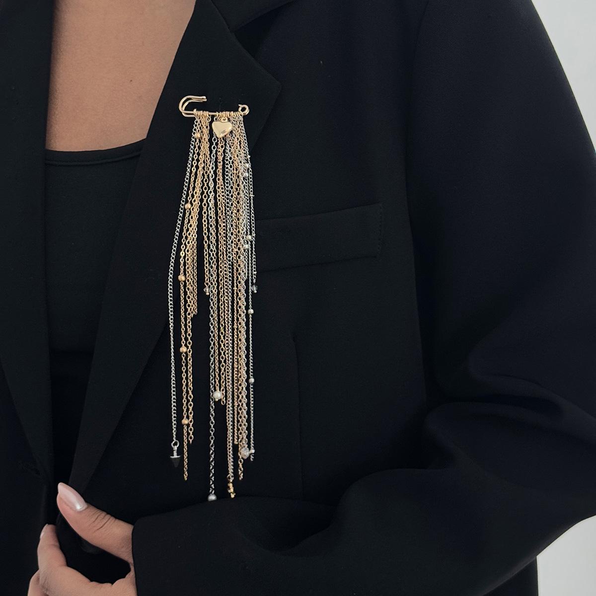 

Ingemark New Trendy Mixed Color Metal Tassel Brooches Women Vintage Heart Pendant Suit Collar Pins Clip Daily Wear Jewelry Gift
