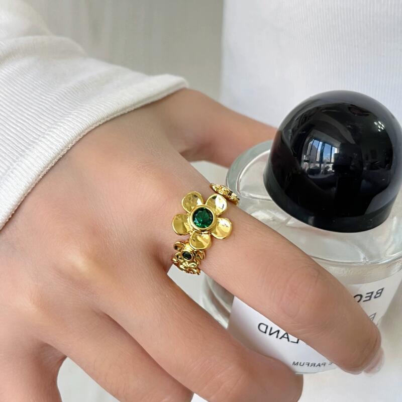 Sweet Metal Little Flower Opening Rings for Women Men Fashion Exquisit Green Crystal Lovers Rings Jewelry Valentine's Day Gifts