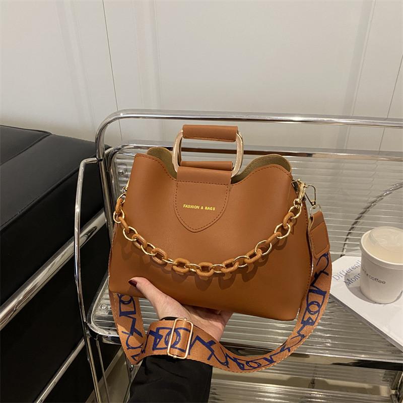 Womens Pu Small Square Handbag With Magnetic Closure For Daily Commuting And Street Style Fashion