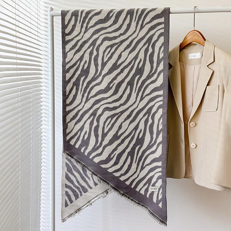 

Luxury Women Soft Winter Cashmere Triangle Scarf Fashion Stripe Warm Shawl And Wrap Bandana Pashmina Female Scarves One Size