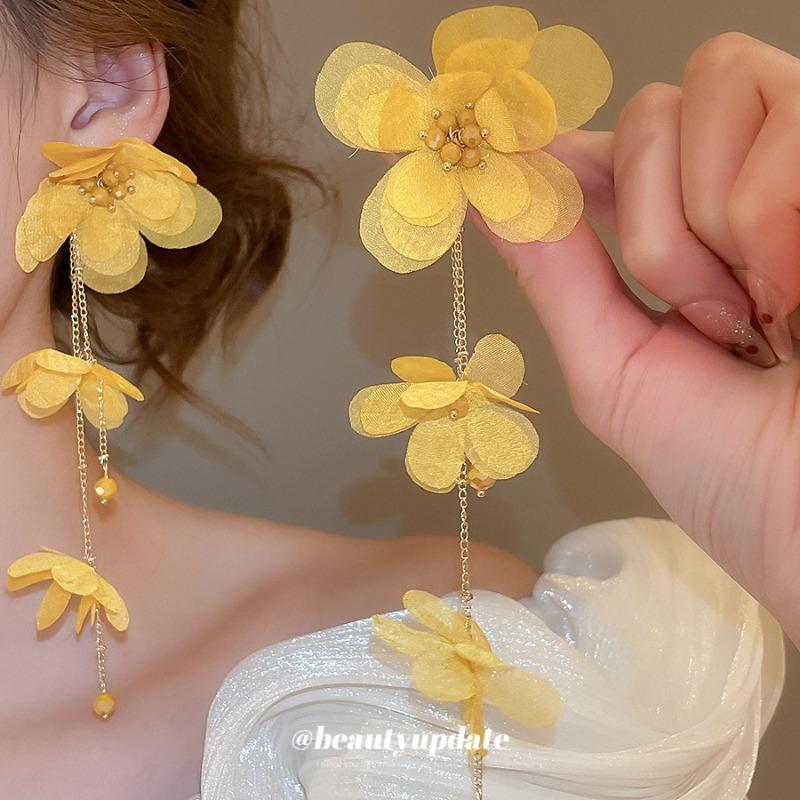 Silver Needle Holiday Style Fabric Flower Fringed Earrings Sweet Atmosphere Earrings Niche High Sense Exaggerated Earrings Women