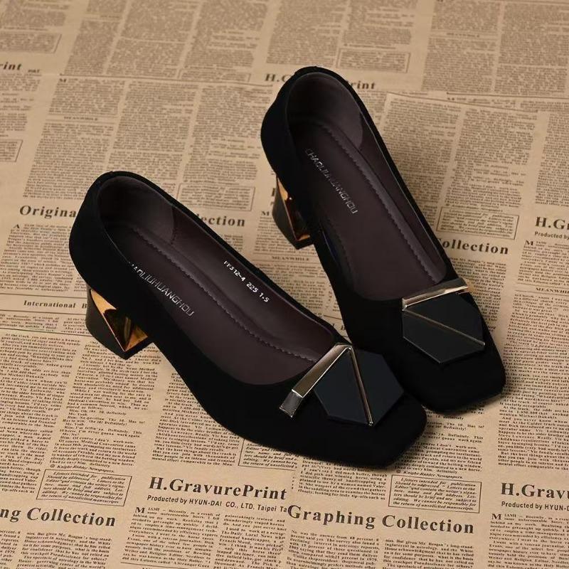 

Новые осенние туфли-лодочки на среднем каблуке из мягкой кожи, на толстом каблуке, женские туфли на невысоком каблуке с квадратным носком 40 чёрный