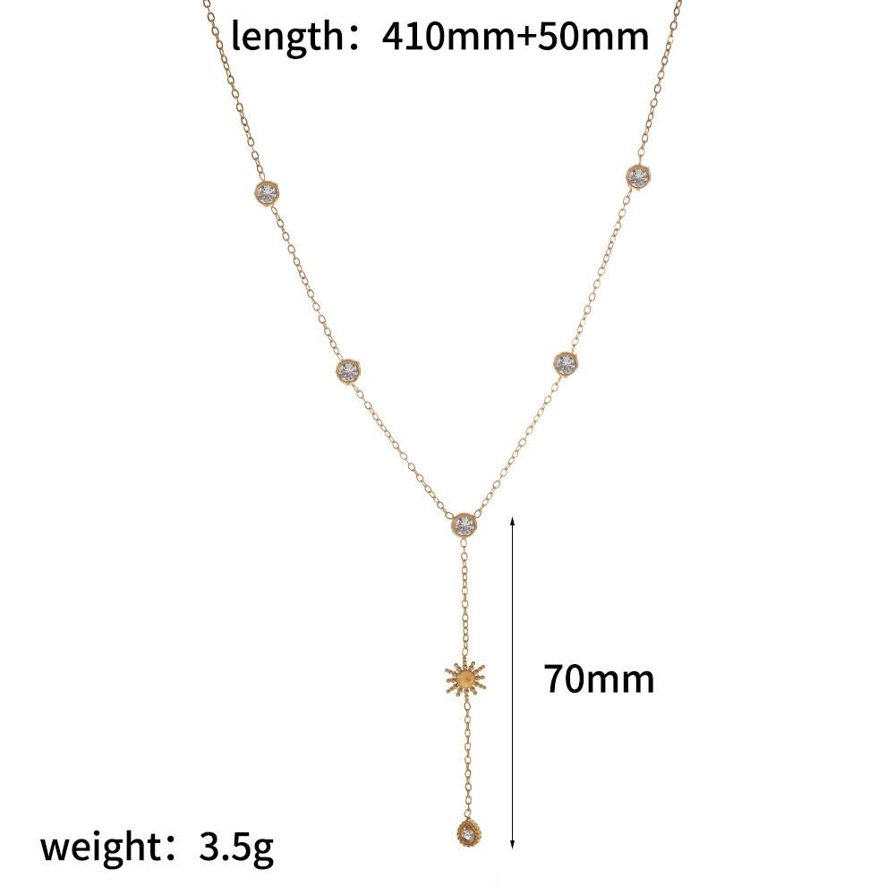 Lightweight Geometric Stainless Steel Necklace For Women With Zirconia Detailing For Daily Wear