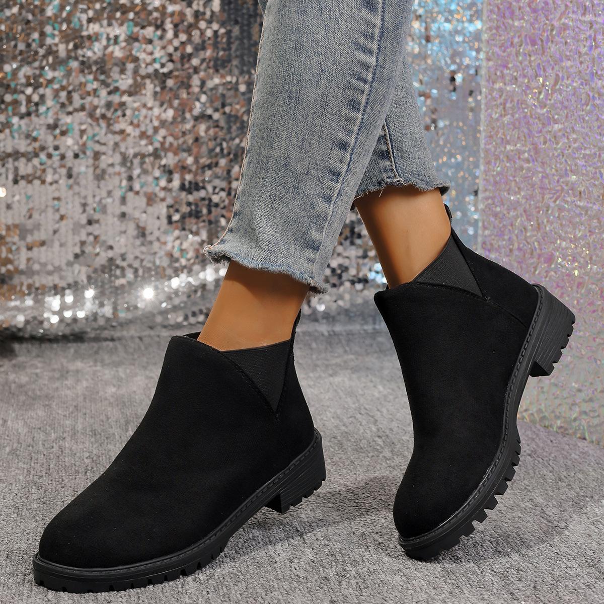 

Импортные товары, большой размер, весна и осень 2024 года, новые низкие туфли с круглым носком и толстым каблуком, модные женские ботинки Martin в европейском и американском стиле 36