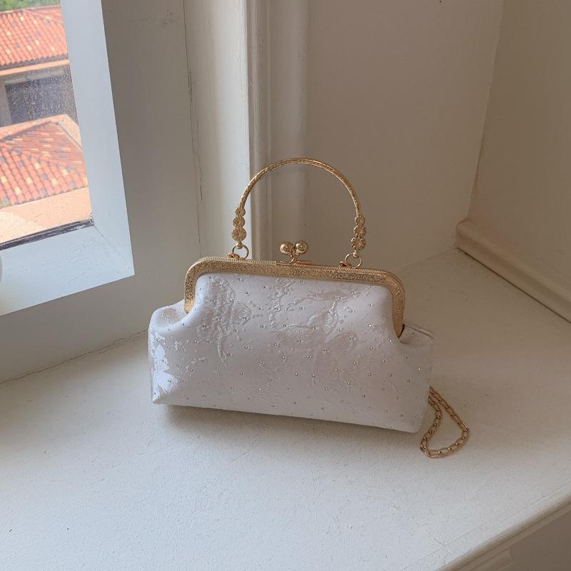 Fashion Chain Lightweight Luxury Retro Simple Shoulder Bag for Casual Use, Crossbody Bag