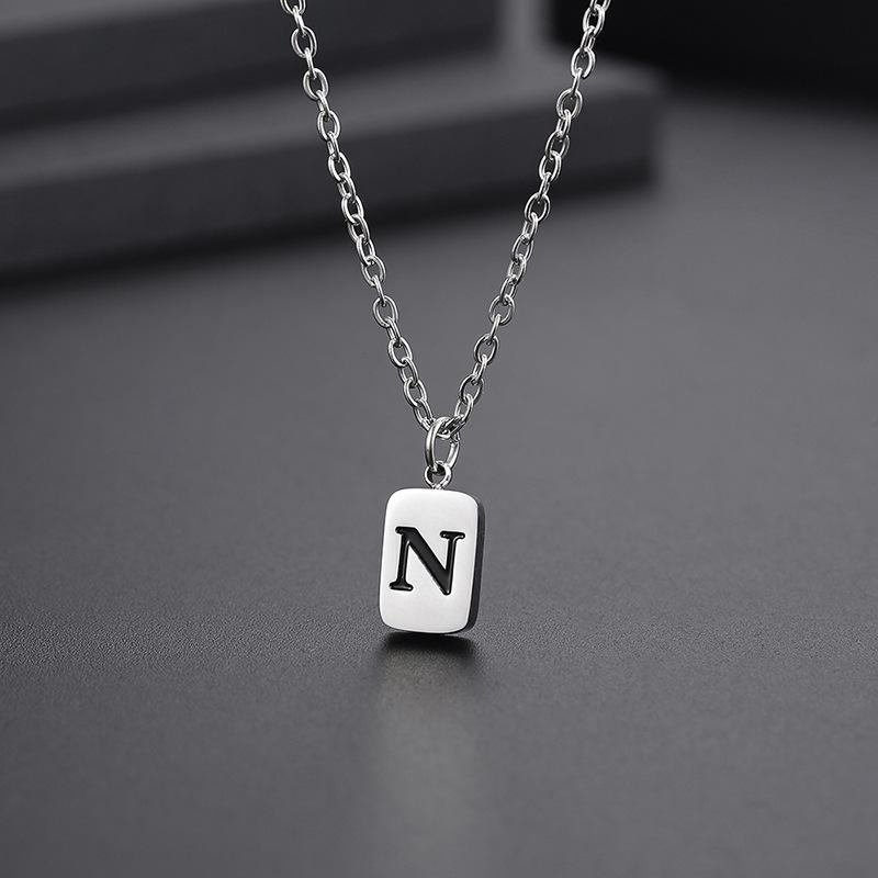 

Подвеска из 26 букв, ожерелье из титановой стали, мужская и женская цепочка на ключицу, цепочка для свитера, одна и та же пара