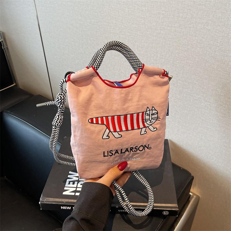 

Ins-style Korean Shoulder Bag Design Niche Cross-border Backpack New Drawstring Mobile Phone Small розовый