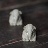 Handgefertigtes Sitzender Elefant Ornament Klein Tee Haustier Mini Süße Statue Zimmer Tee Tisch Dekorationen für Tee Liebhaber Freund