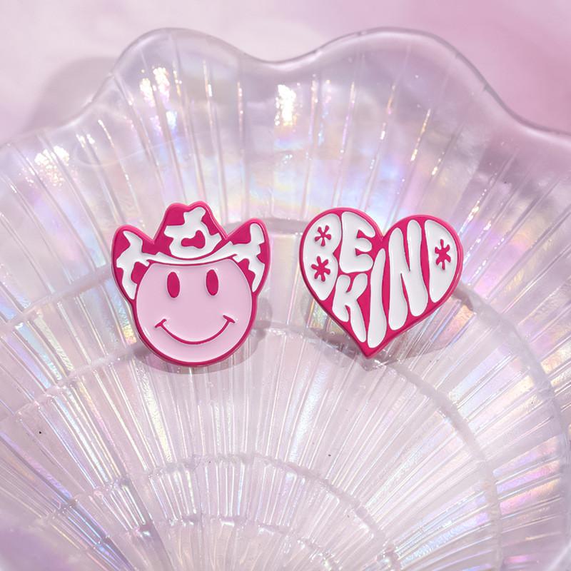 Animal Brooch Fashionable With Unique Cartoon Design Ideal For Both Men And Women