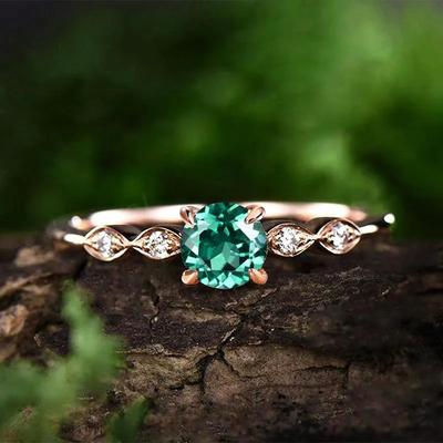 Elegant Lady Rose Gold Color Finger Ring with Round Green Zirconia Chic Fashion Wedding Accessories Engagement Jewelry