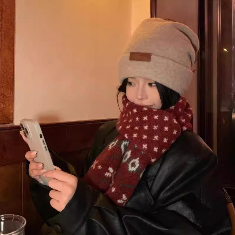 Christmas Scarf New Year's Gift, Red Wool Versatile Autumn and Winter Warm Lengthened Couple Schoolgirl Cute Scarf