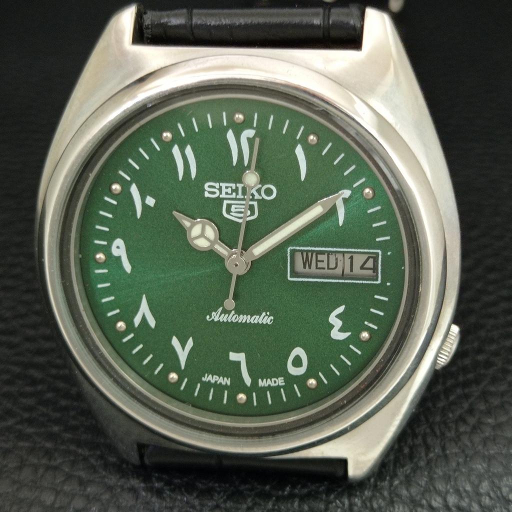 VINTAGE SEIKO 5 AUTOMATIC 7009A JAPAN MENS GREEN COLOR DIAL WATCH A708759-1