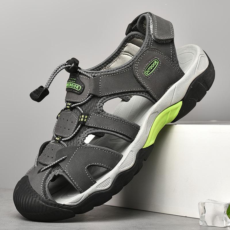 Summer New Men's Comfortable Fit Outdoor Sandals Fashionable Men's Top Layer Cowhide Breathable and Versatile Hollow Hole Shoes