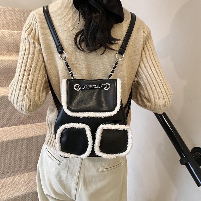 2025 New Fashion Trend Versatile Cute Plush Portable Large-capacity Handbag