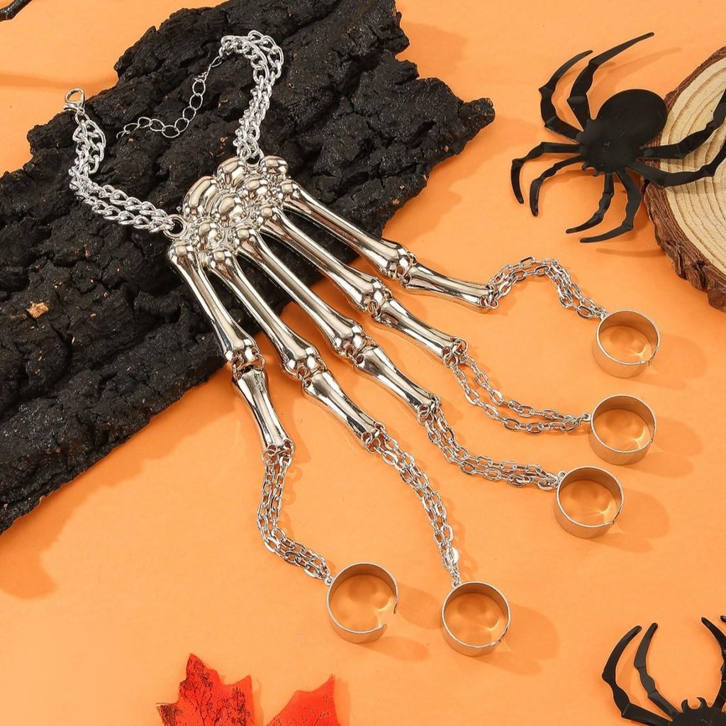 Dark Style Gothic Skeleton Finger Bracelet With Electroplated Alloy For Women Gift
