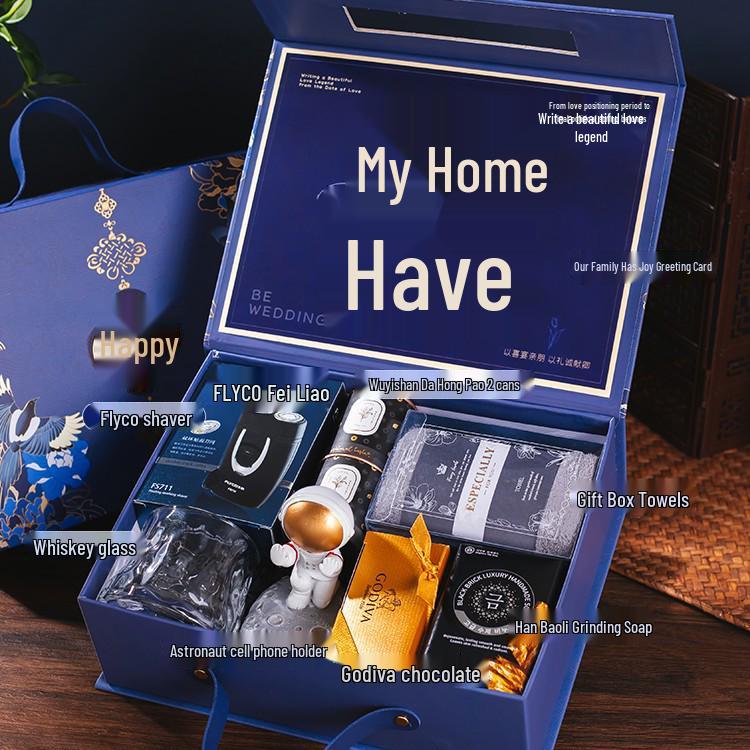 Groomsman Wedding Gift Box: Practical Favors for Men and Family