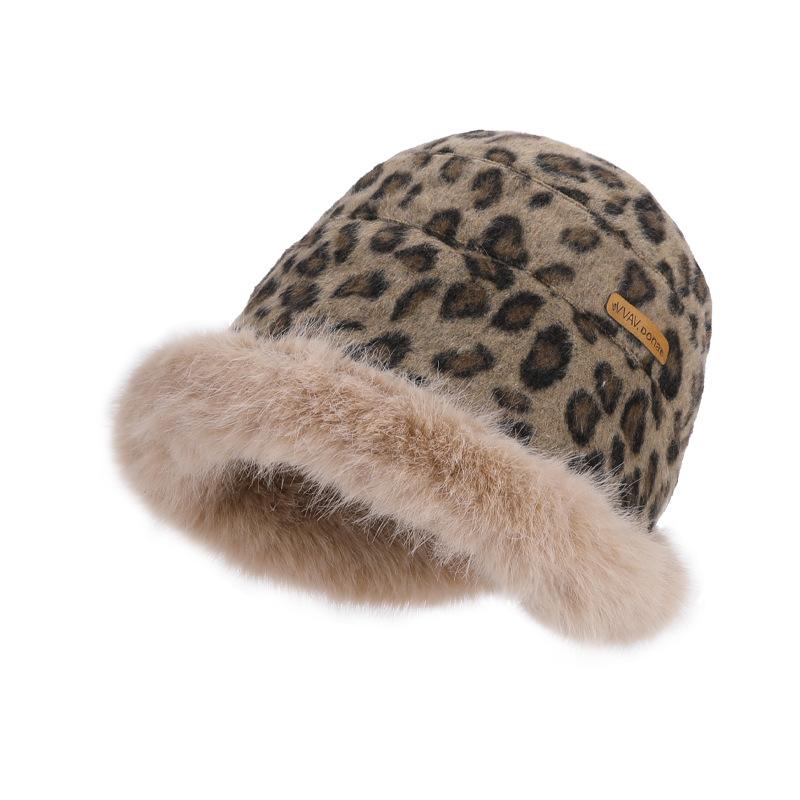 

Осенне-зимняя плюшевая утолщенная шляпа женская модная с высоким чувством плюшевая леопардовая панама уличная теплая с защитой ушей шляпа-ведро