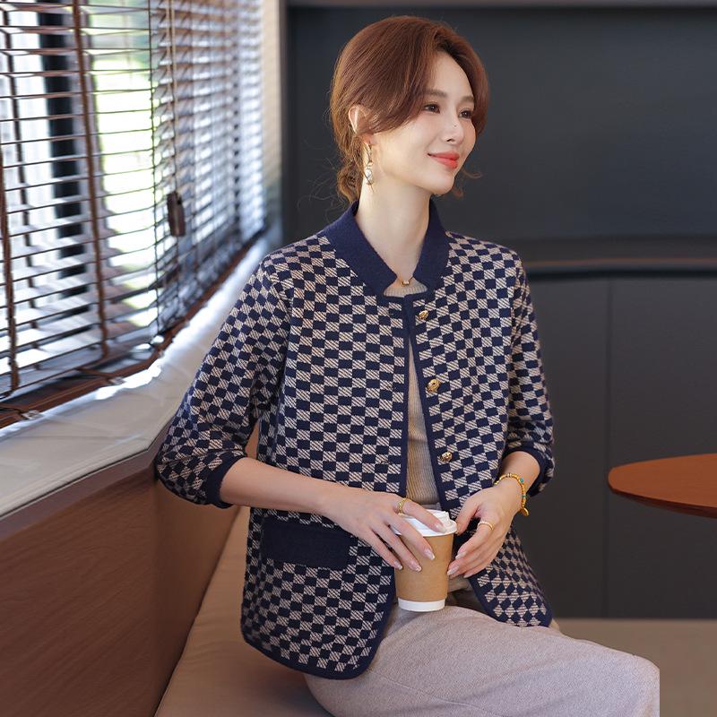 

Women s Autumn & Winter Short Cardigan Coat - Fashionable & Versatile for Middle-Aged & Elderly 110 (Suggested for 90-115 lbs) темно-синього кольору