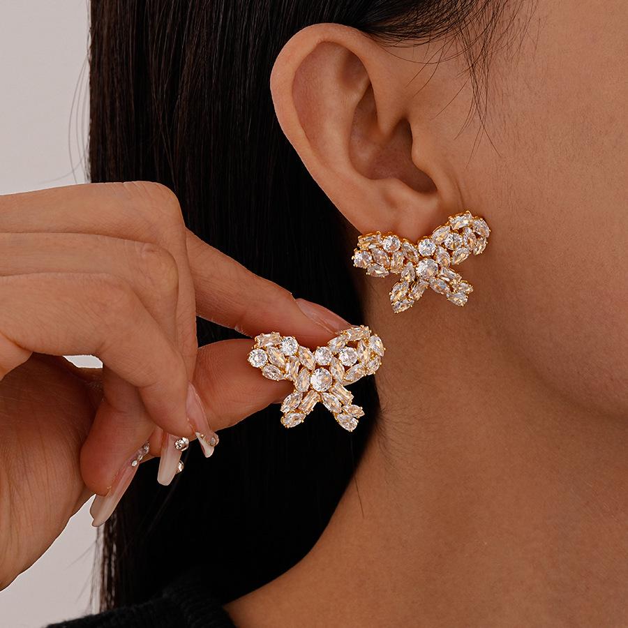 

Elegant Gold-Plated Zircon Butterfly Stud Earrings - Sterling Silver for Women