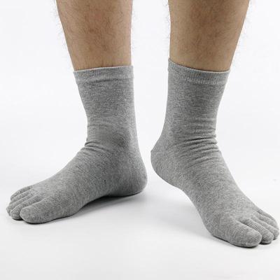 Męskie bawełniane skarpetki pięciopalcowe, pochłaniające pot, jednolity kolor, krótki krój