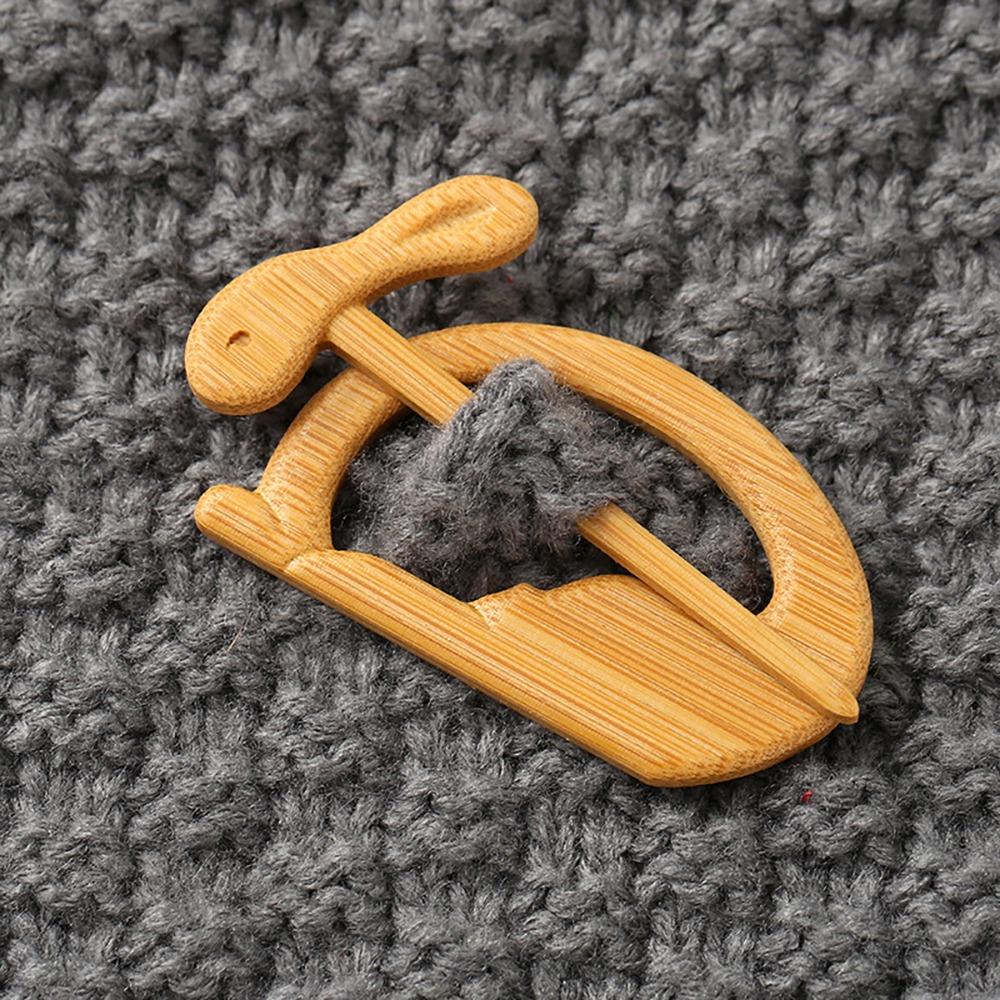 Umbrella Dancing Piggy Wooden Brooch Bunny Kitty Scarf Buckle Cute Animal Sweater Pin  Sweater